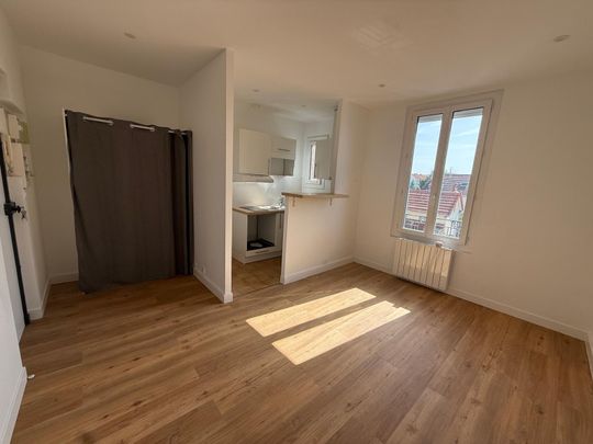 Location Appartement 2 pièces 29m² LES PAVILLONS SOUS BOIS 93320 - Photo 1