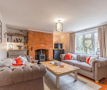 2 bedroom end of terrace house to rent - Photo 1