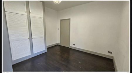 3 bedroom ground floor maisonette to rent - Photo 3