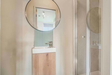 6 bedroom house of multiple occupation to rent - Photo 5