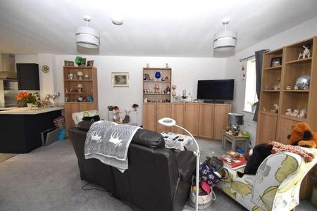 Minerva Way, Okehampton, EX20 - Photo 3