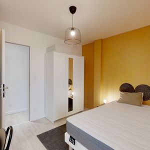 GLOIRE Roommate 4 Bedrooms at Toulouse - Photo 2