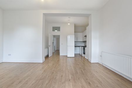 1 Bed Flat, Gordon Road, W5 - Photo 2