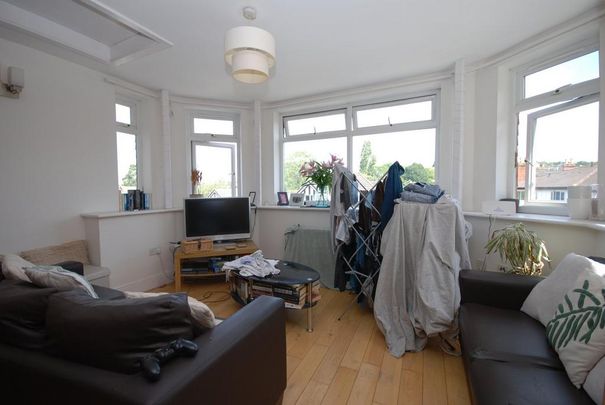 3 bedroom flat to rent - Photo 1