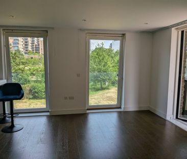 3 Bed Flat, Merlin Court, SE3 - Photo 5