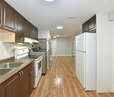 For Lease - 36 Plumridge Court Unit# B, Ajax, Ontario - Photo 3