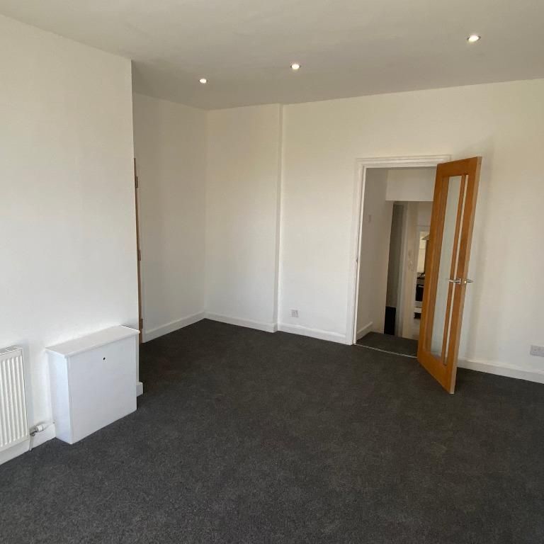 1 bedroom duplex to rent - Photo 1