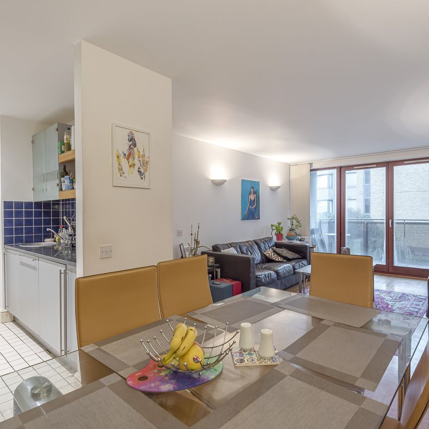 Assam Street, London, E1 flat to rent - Photo 1