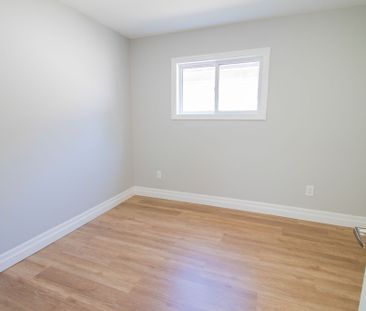 283 Deere St, Welland - 2 Bedroom Main Unit - Photo 4