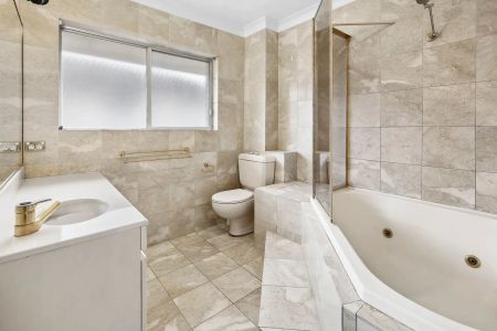 Relaxed Coastal Living in Prime Location - Photo 2