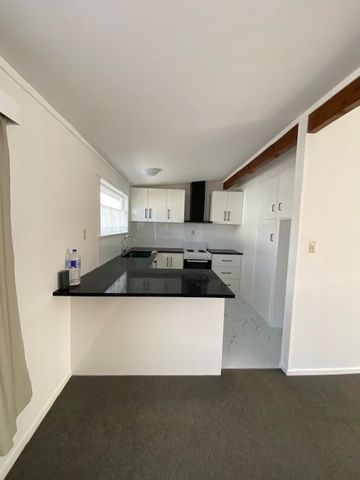 Property Management32 Kowhai Road, Campbells Bay - Unit for Rent - Photo 4