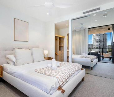 "The Hemingway" - Luxury Ocean View Apartment - Photo 6