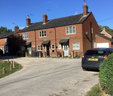 2 bed end of terrace house to rent in The Common, High Wycombe, HP14 - Photo 6