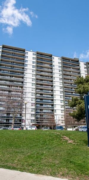 Eglinton Residences - Photo 1