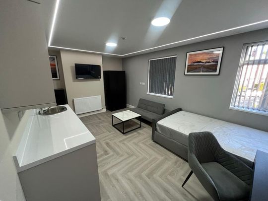 Studio to rent - Photo 1