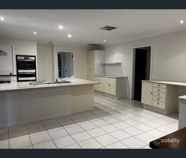 10 Burnby Cross, Leeming, WA 6149 - Photo 5