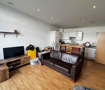 2 bedroom flat to rent - Photo 1