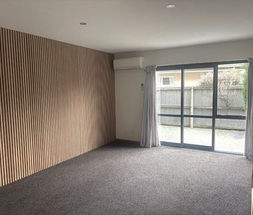 MODERN TOWNHOUSE – RICCARTON – 3 BEDROOMS - Photo 1