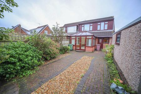 3 bedroom semi-detached house to rent - Photo 4