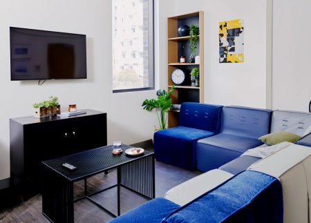 Twin Room in 6 Bed Apartment - Photo 3