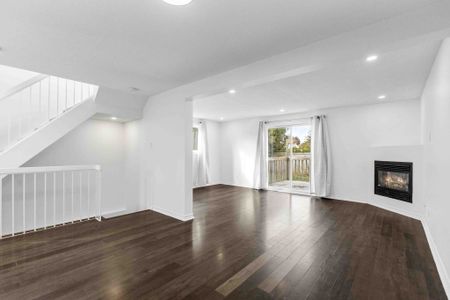 For Lease - 1 Berkshire Way, Barrhaven, Ontario - Photo 2