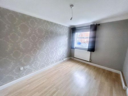 2 bed apartment to rent in NE25 - Photo 2