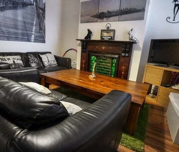 Brook Terrace, Darlington - Photo 2