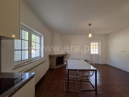 Andar Moradia T4 - Photo 5