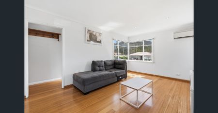 Warm and Welcoming Home - Photo 2