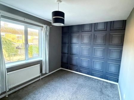 28 Spelga Place, Newtownards, BT23 4ND - Photo 3