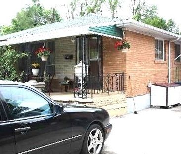For Lease - 36 Halsey Avenue, Toronto, Ontario - Photo 6