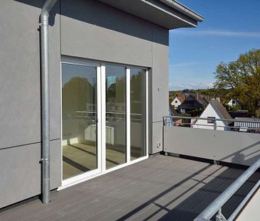 Helle 2-Zimmer-Neubau-Wohnung mit Einbauküche, sonniger Dachterrasse & Balkon - Foto 4