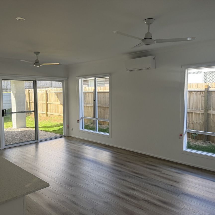 11 Wattle Grove, Harristown - Photo 1