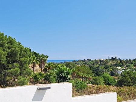 Alquiler Villa en Velerin, Estepona - Photo 3