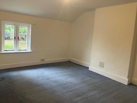 2 bedroom semi-detached house to rent - Photo 4