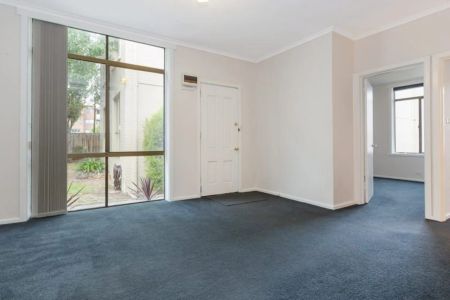 Unit 1/396 Nepean Highway, Frankston. - Photo 3