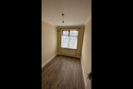 4 Bed Flat, Elgin Road, CR0 - Photo 4
