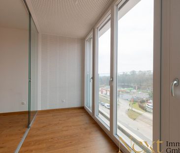 Lichtdurchflutete 2-Zimmer-Wohnung mit moderner Küche und Wintergar... - Photo 2