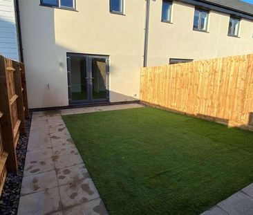 Henley Close, Brockworth, Gloucester, Gloucestershire, GL3 - Photo 6