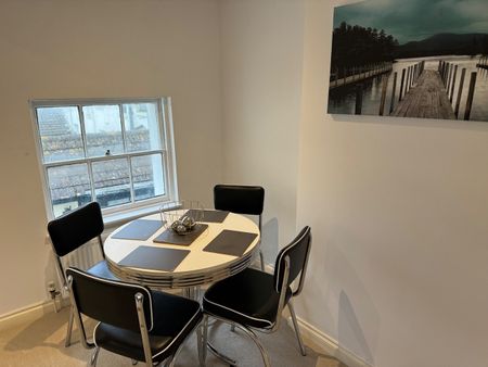 1 Bed Flat, Russell Square, BN1 - Photo 4