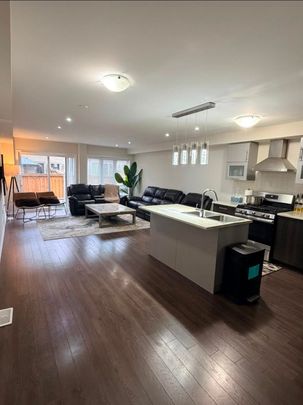 For Lease - 485 Queen Mary Drive, Brampton, Ontario - Photo 1