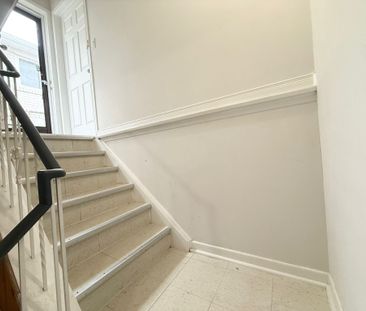 For Lease - 38 Deepdale Drive Unit# Lower, Toronto, Ontario - Photo 4