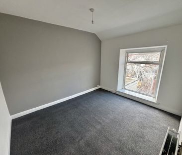 Brynglas Street, Pen-Y-Darren - Photo 4