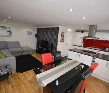 Sandon Cresent, Little Neston, CH64 - Photo 1