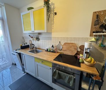 Charmante 3-Zimmer-Altbauwohnung mit zwei Balkonen - Photo 4