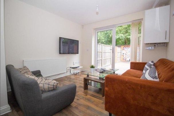 4 bedroom house share to rent - Photo 1