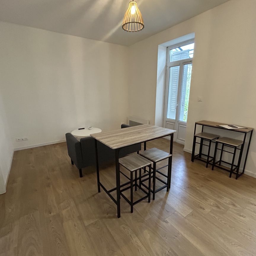 Location Appartement 3 pièces 47m² LE CREUSOT 71200 - Photo 1