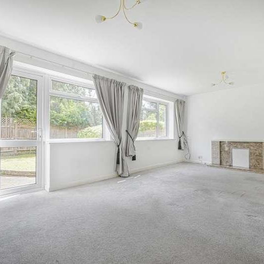Den Close, Beckenham, BR3 - Photo 1