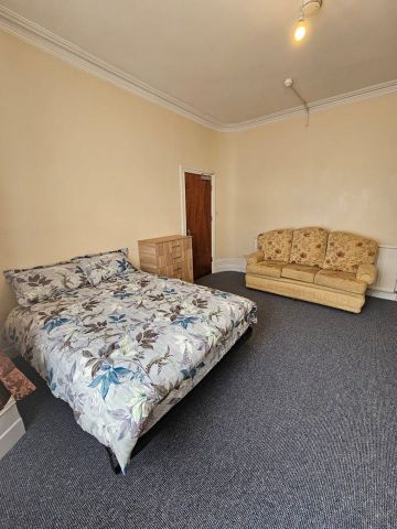 Room in a Shared House, St Pauls Road, N17 - Photo 2