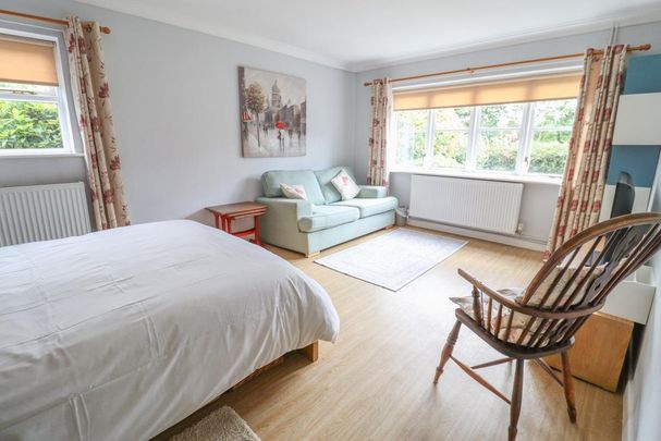1 bedroom ground floor flat to rent - Photo 1